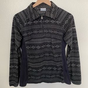 Patterned black and gray small Columbia women zip up sweater